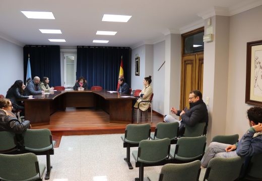 O Pleno de Lousame aproba por unanimidade a adxudicación do SAF dependencia á empresa Sanamede SL por case 450.000 euros